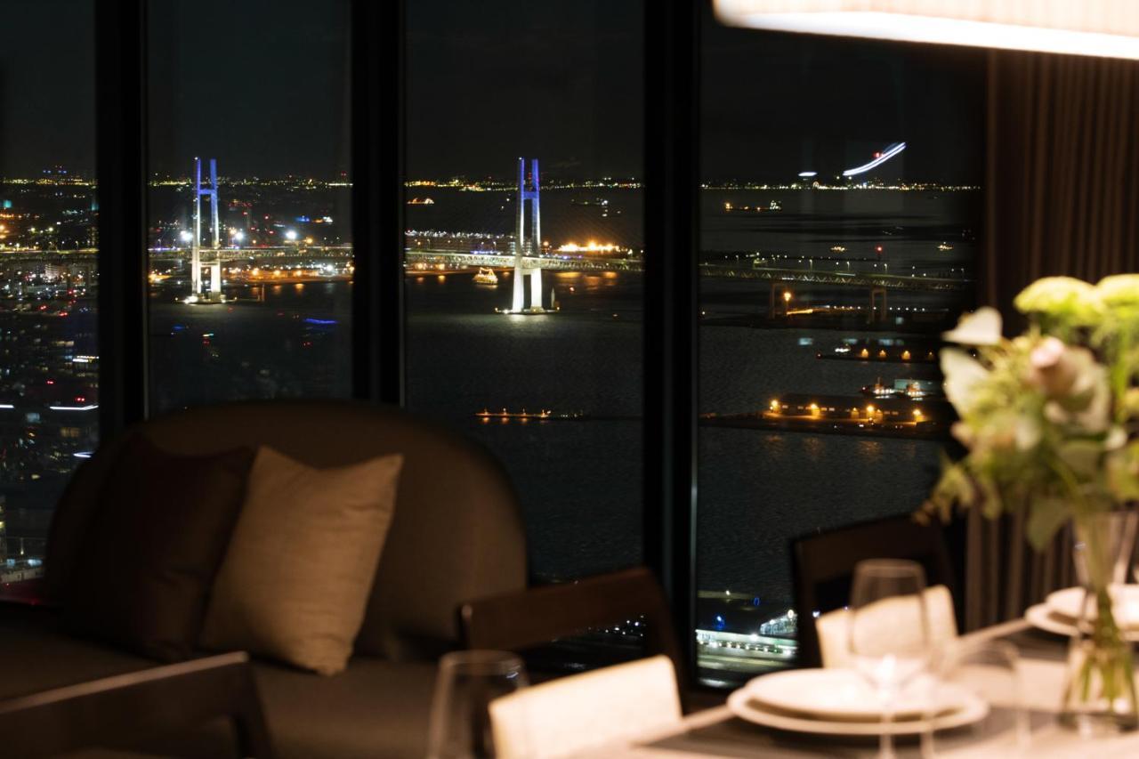Oakwood Suites Yokohama Yokohama  Exterior foto View from a suite at the Ritz-Carlton, Dubai