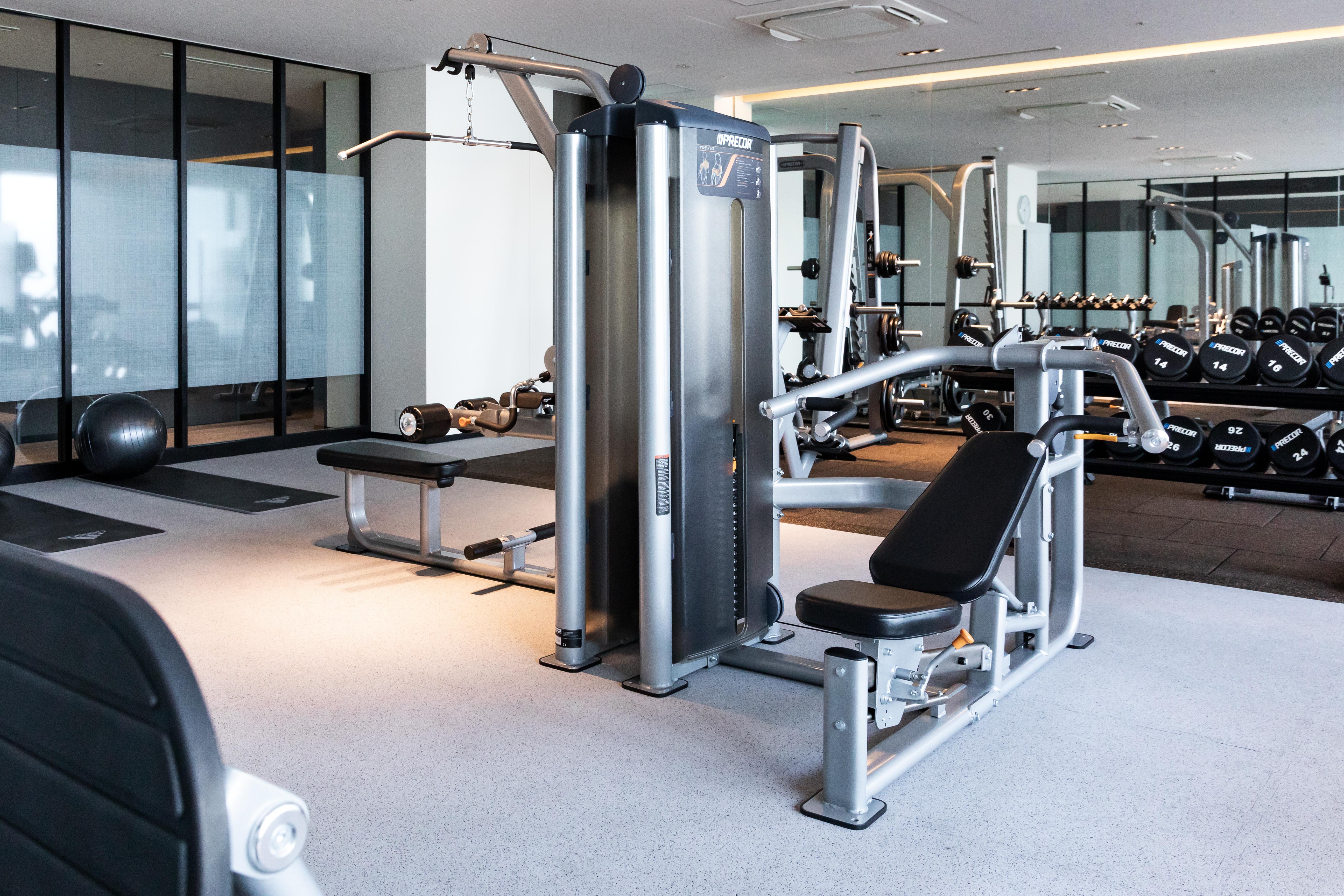 Oakwood Suites Yokohama Yokohama  Exterior foto A gym